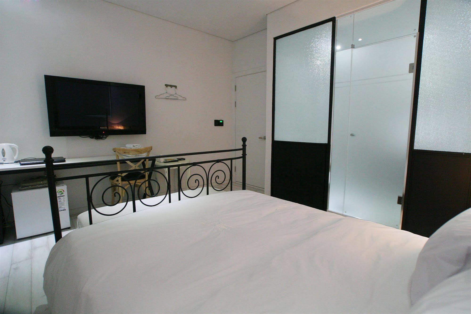 Vvalt Hotel Seoul Exterior photo